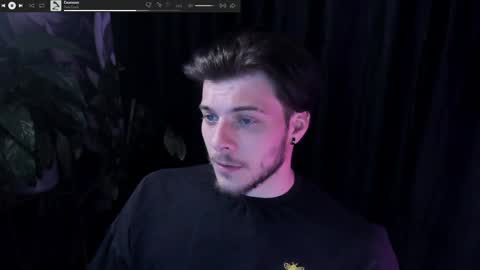 Snapshot of whiteegrimm chatting on 16, 4, 2026 Gus online show from 16, 4, 2026