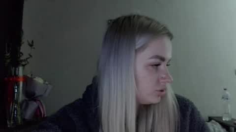 Snapshot of whitehex666 chatting on 18, 12, 2025 whitehex666 online show from 18, 12, 2025