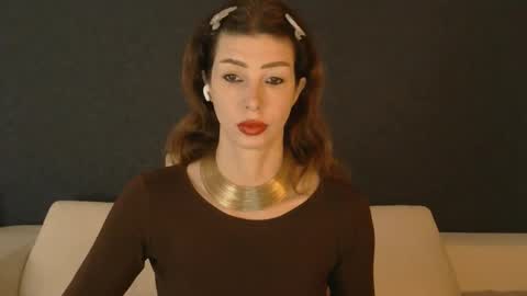 White Queen online show from 27, 9, 2025