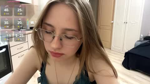 Snapshot of whitneyehlers chatting on 25, 4, 2026 Vicky online show from 25, 4, 2026