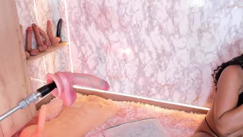 Snapshot of whitneyyfox chatting on 15, 1, 2025 whitneyyfox online show from 15, 1, 2025