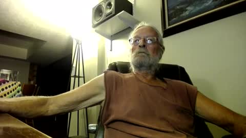 whofcares2 online show from 6, 10, 2025