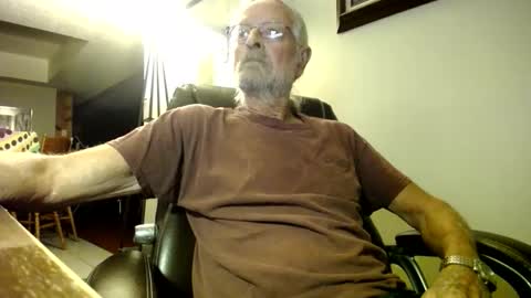 whofcares2 online show from 18, 10, 2025