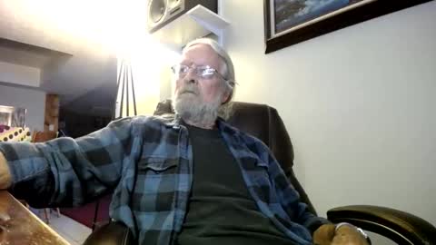 whofcares2 online show from 18, 11, 2025