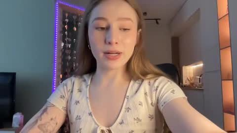 Alisa online show from 4, 3, 2025