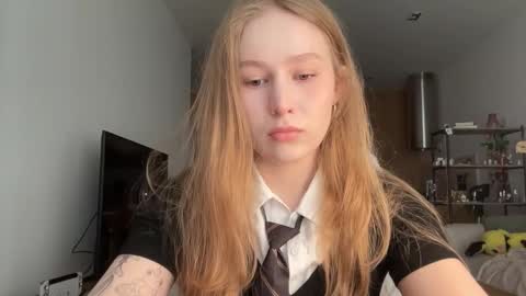 Alisa online show from 17, 10, 2025