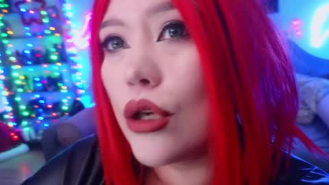 Snapshot of wickedxqueen chatting on 15, 12, 2024 Laura  online show from 15, 12, 2024