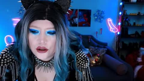 Snapshot of wickedxqueen chatting on 28, 12, 2024 Laura  online show from 28, 12, 2024