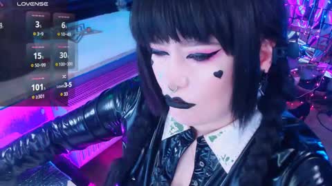 Snapshot of wickedxqueen chatting on 3, 2, 2025 Laura  online show from 3, 2, 2025