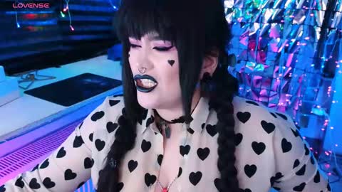 Snapshot of wickedxqueen chatting on 23, 2, 2025 Laura  online show from 23, 2, 2025