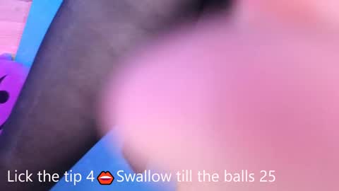 Snapshot of wickedxqueen chatting on 5, 3, 2025 Laura  online show from 5, 3, 2025