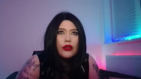 Snapshot of wickedxqueen chatting on 31, 10, 2025 Laura  online show from 31, 10, 2025