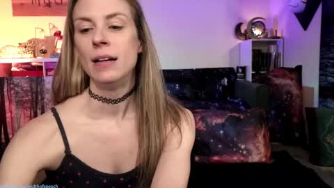 Snapshot of widthofapeach chatting on 7, 3, 2025 Gretchen Jimmy online show from 7, 3, 2025