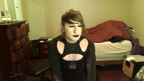 Countess of Hotdogs online show from 10, 3, 2025