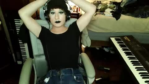 Countess of Hotdogs online show from 20, 11, 2025