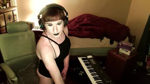 Countess of Hotdogs online show from 29, 11, 2025