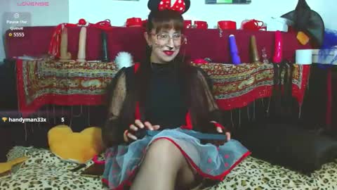 VICTORIA online show from 31, 10, 2025