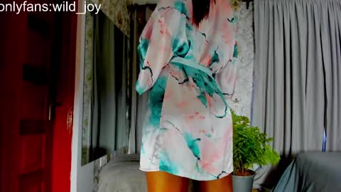 Snapshot of wild_joy chatting on 13, 12, 2024 wild_joy online show from 13, 12, 2024