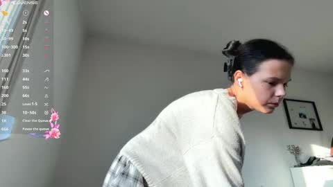 Snapshot of wildahankin chatting on 7, 2, 2026 Mia online show from 7, 2, 2026