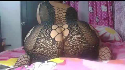 Snapshot of wildasslove4u chatting on 17, 5, 2026 Wild online show from 17, 5, 2026