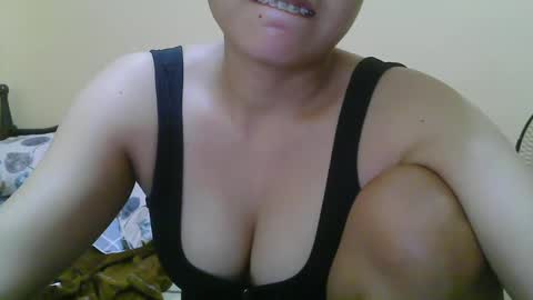 Snapshot of wildcamille chatting on 4, 2, 2025 camille online show from 4, 2, 2025