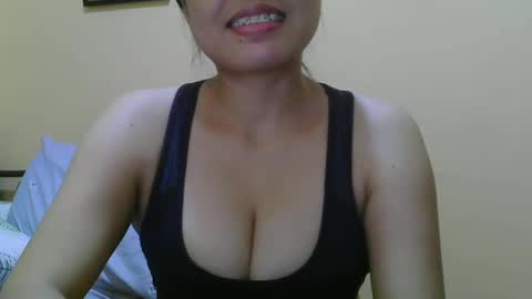 Snapshot of wildcamille chatting on 15, 2, 2025 camille online show from 15, 2, 2025