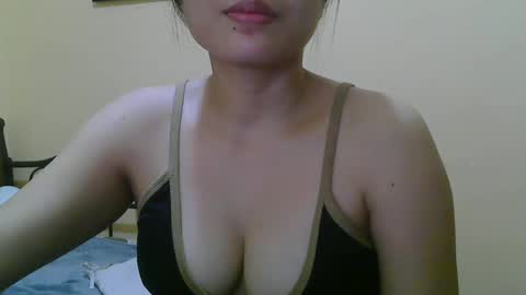 Snapshot of wildcamille chatting on 26, 2, 2025 camille online show from 26, 2, 2025