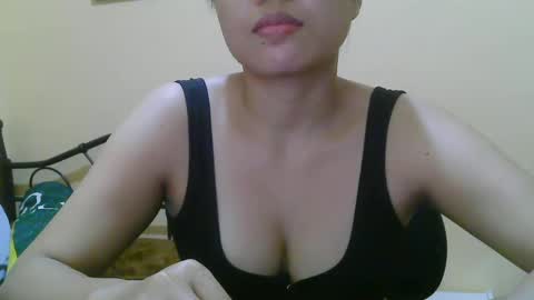 Snapshot of wildcamille chatting on 28, 2, 2025 camille online show from 28, 2, 2025