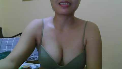 Snapshot of wildcamille chatting on 2, 3, 2025 camille online show from 2, 3, 2025