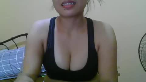 Snapshot of wildcamille chatting on 12, 3, 2025 camille online show from 12, 3, 2025