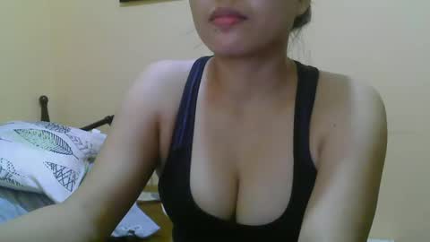 Snapshot of wildcamille chatting on 12, 3, 2025 camille online show from 12, 3, 2025
