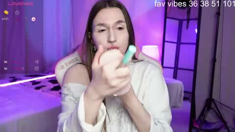 Snapshot of wilder_weinn chatting on 2, 6, 2026 .. alice .. online show from 2, 6, 2026