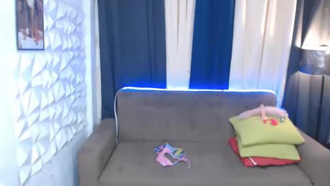 Snapshot of wildhot_pauleen4uxxx chatting on 9, 10, 2025 pauleen online show from 9, 10, 2025