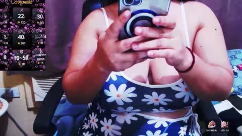 wildhotasianx online show from 4, 11, 2025