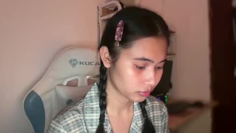 Snapshot of wildkittytrans chatting on 19, 4, 2026 CHRISTINE online show from 19, 4, 2026