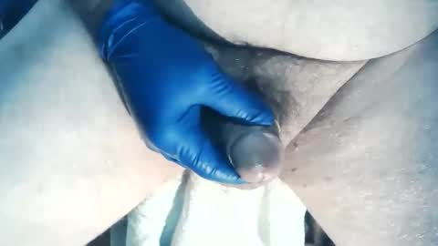 Snapshot of wildman6 chatting on 24, 10, 2025 wildman6 online show from 24, 10, 2025