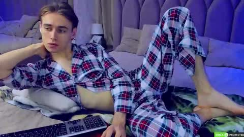 Snapshot of williamdyson chatting on 18, 9, 2025 William online show from 18, 9, 2025