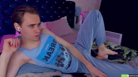 Snapshot of williamdyson chatting on 28, 9, 2025 William online show from 28, 9, 2025