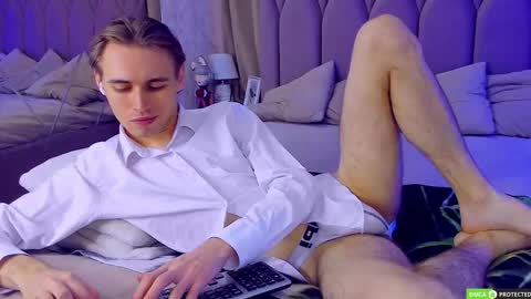 Snapshot of williamdyson chatting on 2, 10, 2025 William online show from 2, 10, 2025