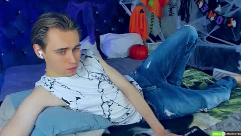 Snapshot of williamdyson chatting on 19, 10, 2025 William online show from 19, 10, 2025