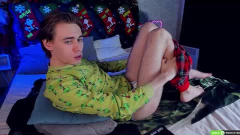 Snapshot of williamdyson chatting on 14, 12, 2025 William online show from 14, 12, 2025