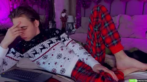 Snapshot of williamdyson chatting on 22, 12, 2025 William online show from 22, 12, 2025