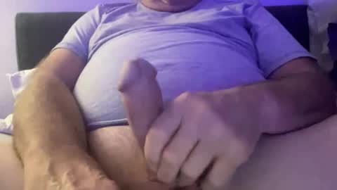 Snapshot of willieb777 chatting on 4, 4, 2026 willieb777 online show from 4, 4, 2026