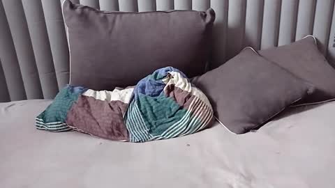 Call me Babe online show from 4, 2, 2026