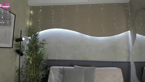 Ms Willow online show from 8, 11, 2025