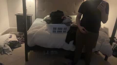 Snapshot of willwillwillll chatting on 13, 12, 2024 SearchingForSomeoneLikeYou online show from 13, 12, 2024