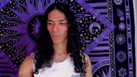 Snapshot of willy_veins chatting on 5, 1, 2025 willy_veins online show from 5, 1, 2025