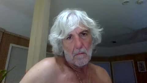 Snapshot of winedog2020 chatting on 16, 3, 2026 Gundja Man online show from 16, 3, 2026