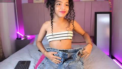 Snapshot of winnifer_gonzalez chatting on 14, 12, 2024 Winnifer Gonzalez online show from 14, 12, 2024