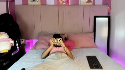 Snapshot of winnifer_gonzalez chatting on 6, 3, 2025 Winnifer Gonzalez online show from 6, 3, 2025